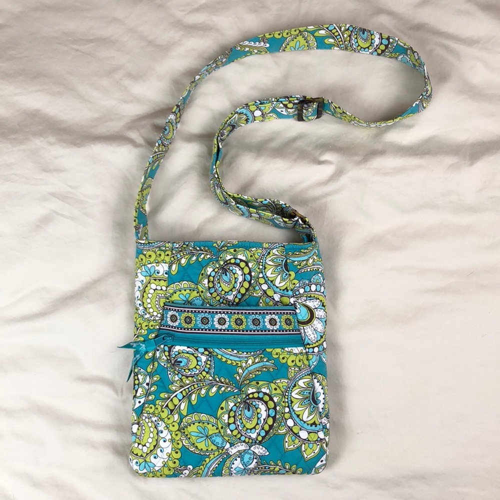Vera Bradley RETIRED Peacock Crossbody
